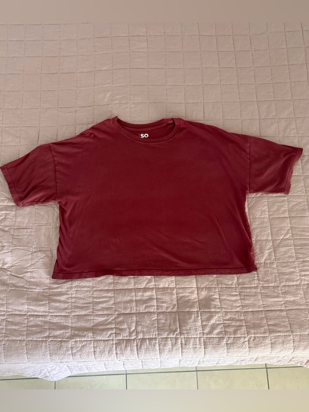 SO Boxy Cropped Tee in Burgundy Red
